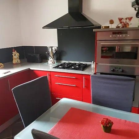 Spacieux Avec Piscine Partagee A Maurens 120 M² * Maurens (Gers)