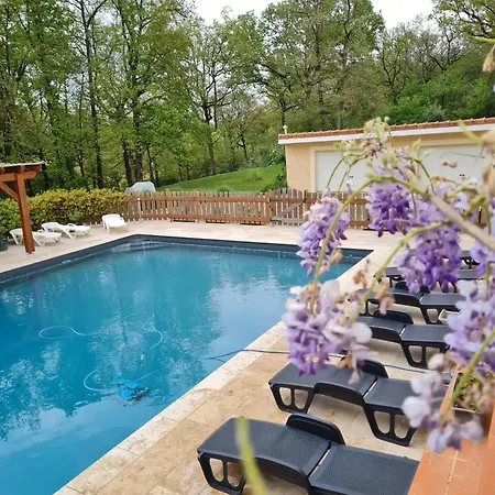 Apartment Spacieux Avec Piscine Partagee A Maurens 120 M² *