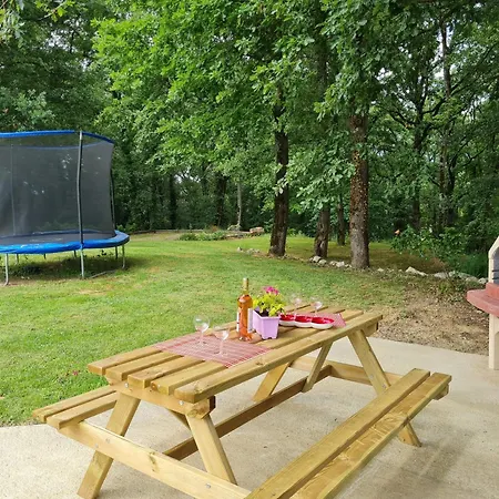 Apartment Spacieux Avec Piscine Partagee A Maurens 120 M² *