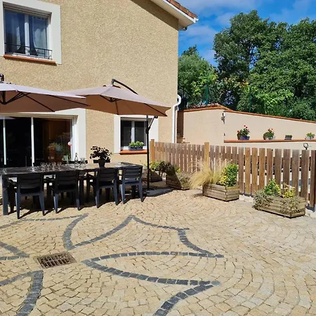 Spacieux Avec Piscine Partagee A Maurens 120 M² Apartment *