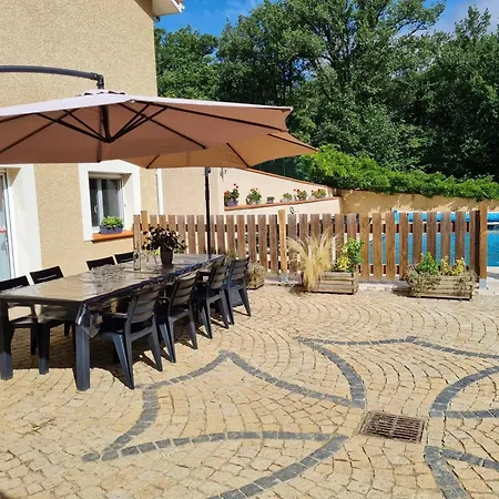 Διαμέρισμα Spacieux Avec Piscine Partagee A Maurens 120 M² *