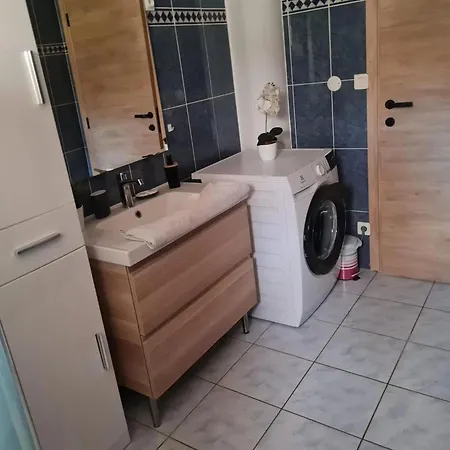 Spacieux Avec Piscine Partagee A Maurens 120 M² *