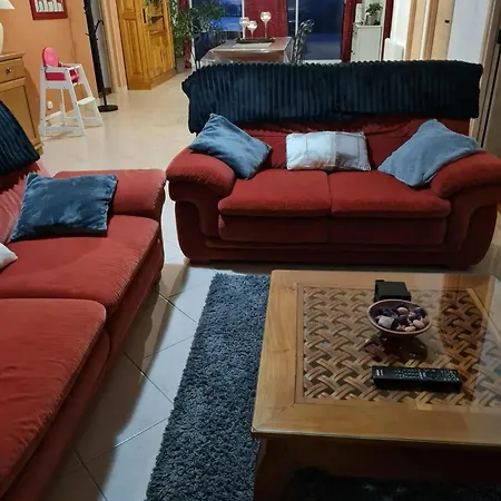 Spacieux Avec Piscine Partagee A Maurens 120 M²